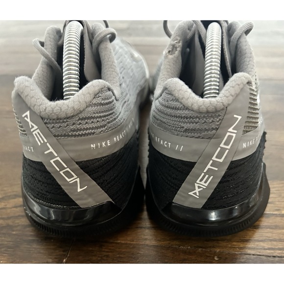 Men's Grey Nike React Metcon Turbo Running Shoes Size 11 Some Damage On One Shoe - Picture 5 of 10